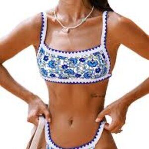 Floral Blue and White Bikini top XS